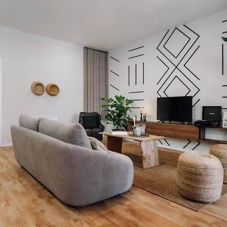 Апартаменты Luiza - 3 Bedroom In Eixample Dreta Барселона