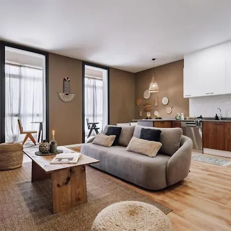 Апартаменты Luiza - 3 Bedroom In Eixample Dreta