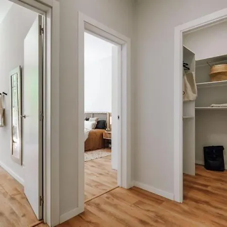 Luiza - 3 Bedroom In Eixample Dreta Апартаменты *