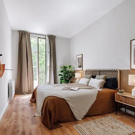 Luiza - 3 Bedroom In Eixample Dreta * Барселона