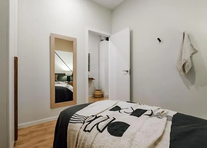 Luiza - 3 Bedroom In Eixample Dreta Barcelona